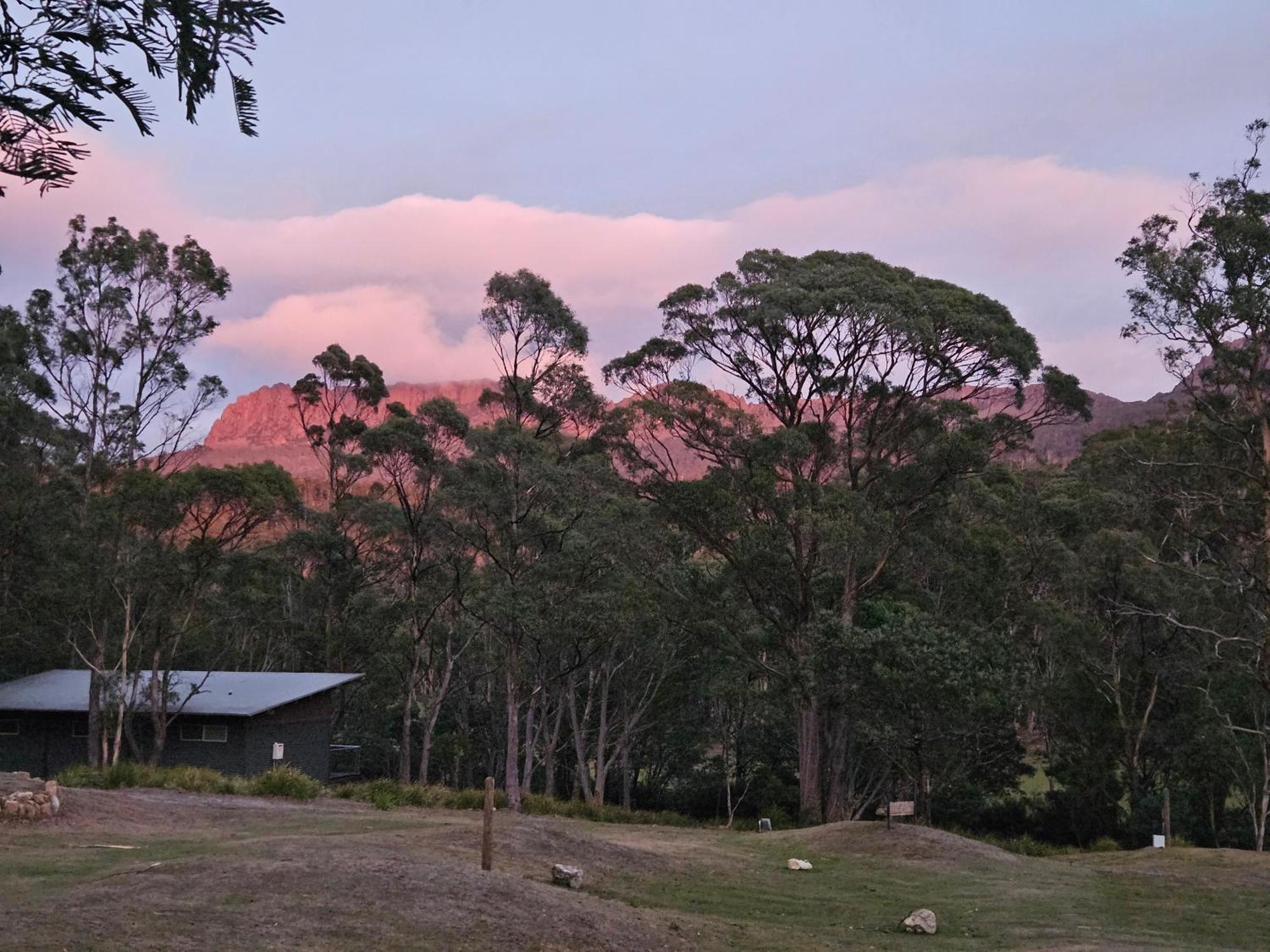 Craggy Peaks Wilderness Cabins Rossarden Exteriér fotografie
